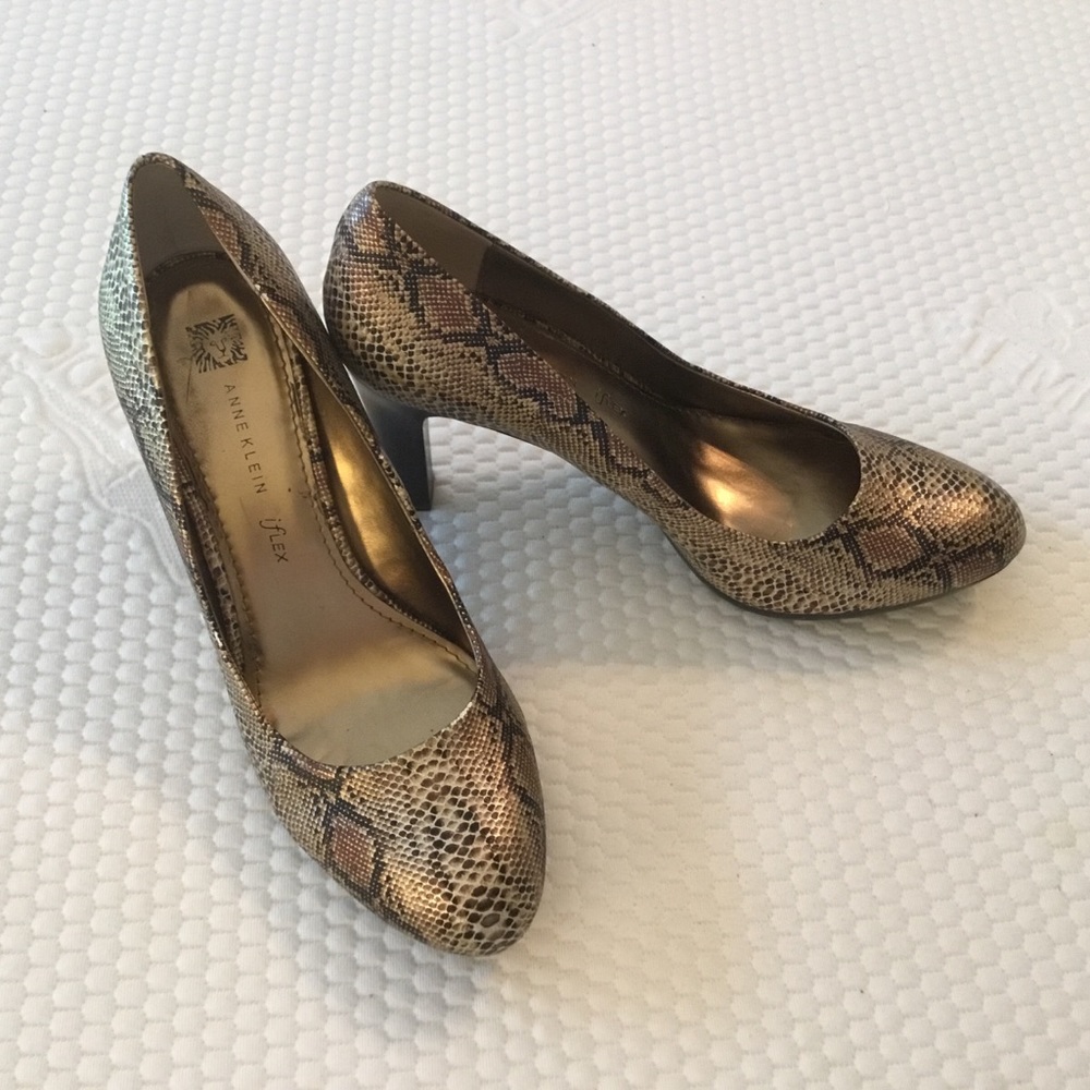 🎀 Anne Klein Flex Snake Skin Design Heels